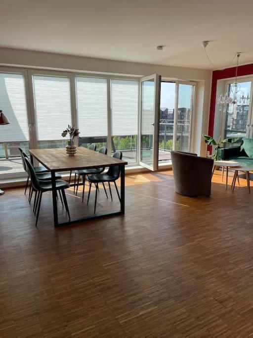 Penthouse-Wohnung Mit Flussblick Oldenburg Exterior foto